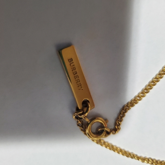 Burberry Alphabet Chain - Picture 2 of 4